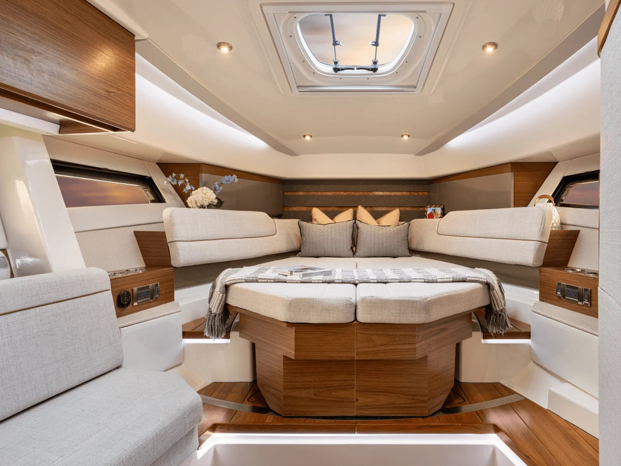 2026 Boston Whaler 365 Conquest 36.0 feet, Inuvik, Northwest Territories #96
