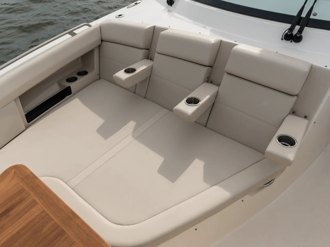 2026 Boston Whaler 380 Realm 38.0 feet, Inuvik, Northwest Territories #74