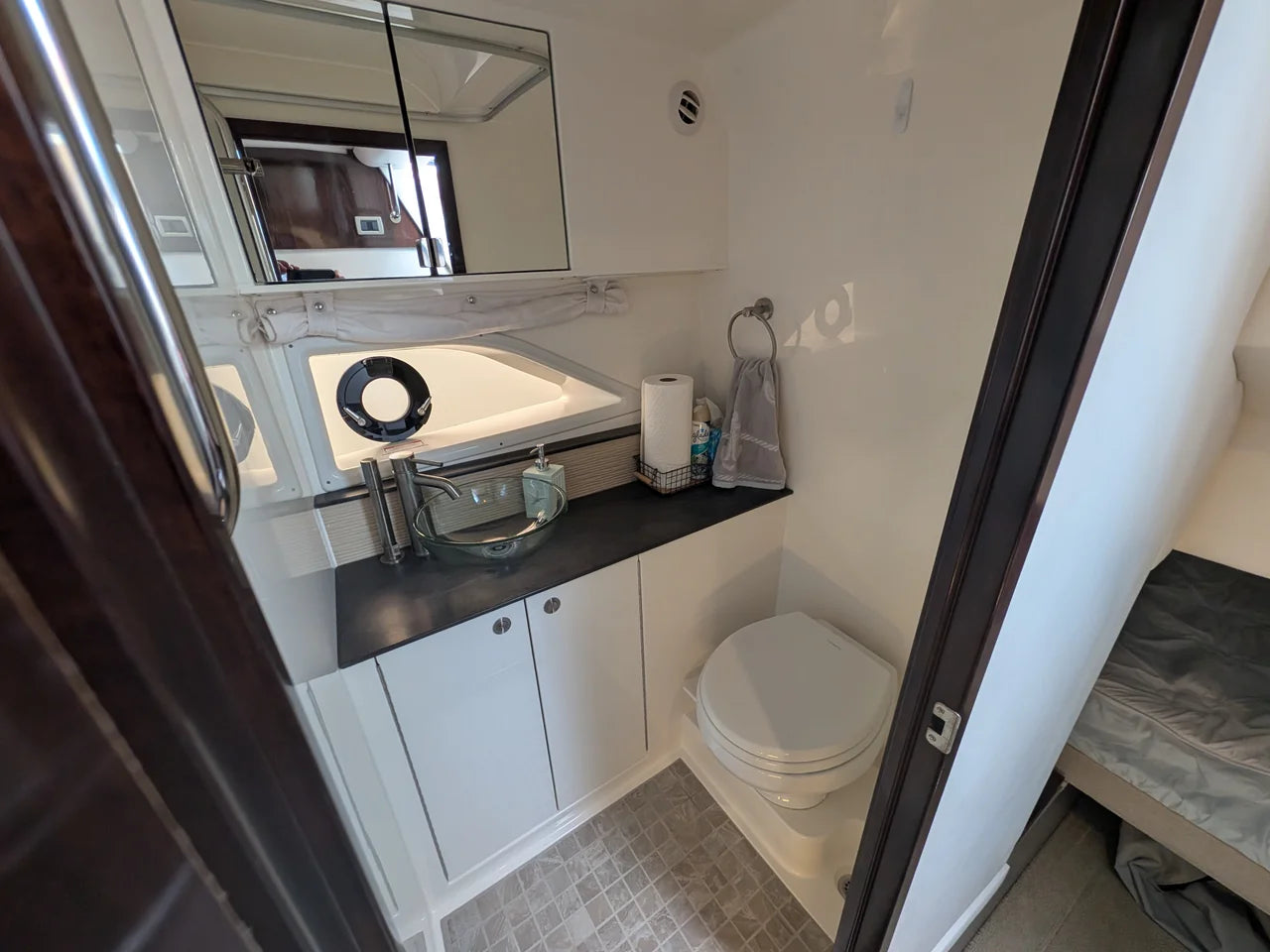2019 Sea Ray 320 SUNDANCER 32.0 feet, Chesapeake City, MD #43