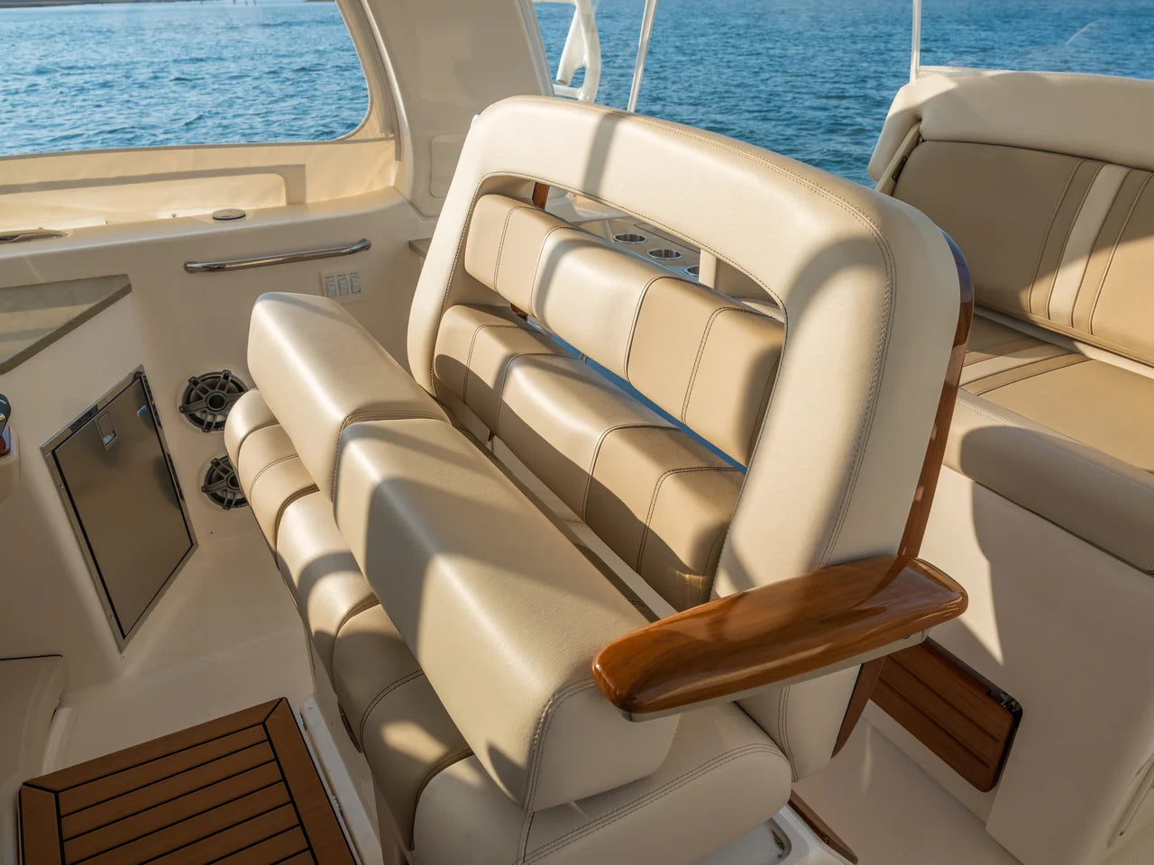 2026 Boston Whaler 350 Realm 35.0 feet, Wrightsville Beach, North Carolina #28