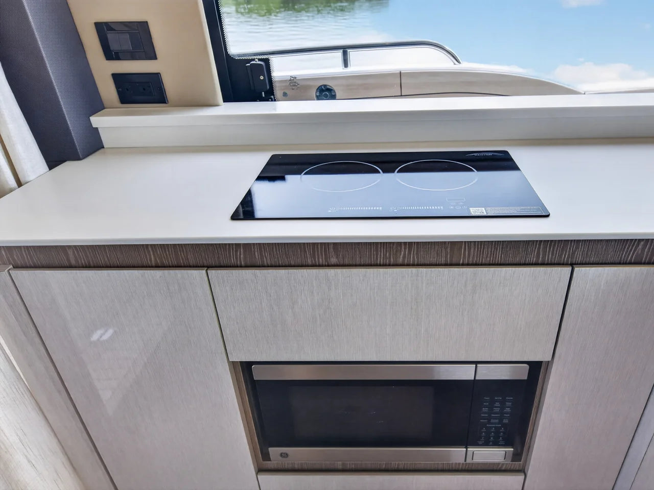 2026 Cruisers Yachts 57 FLY 57.0 feet, Stuart, Florida #22