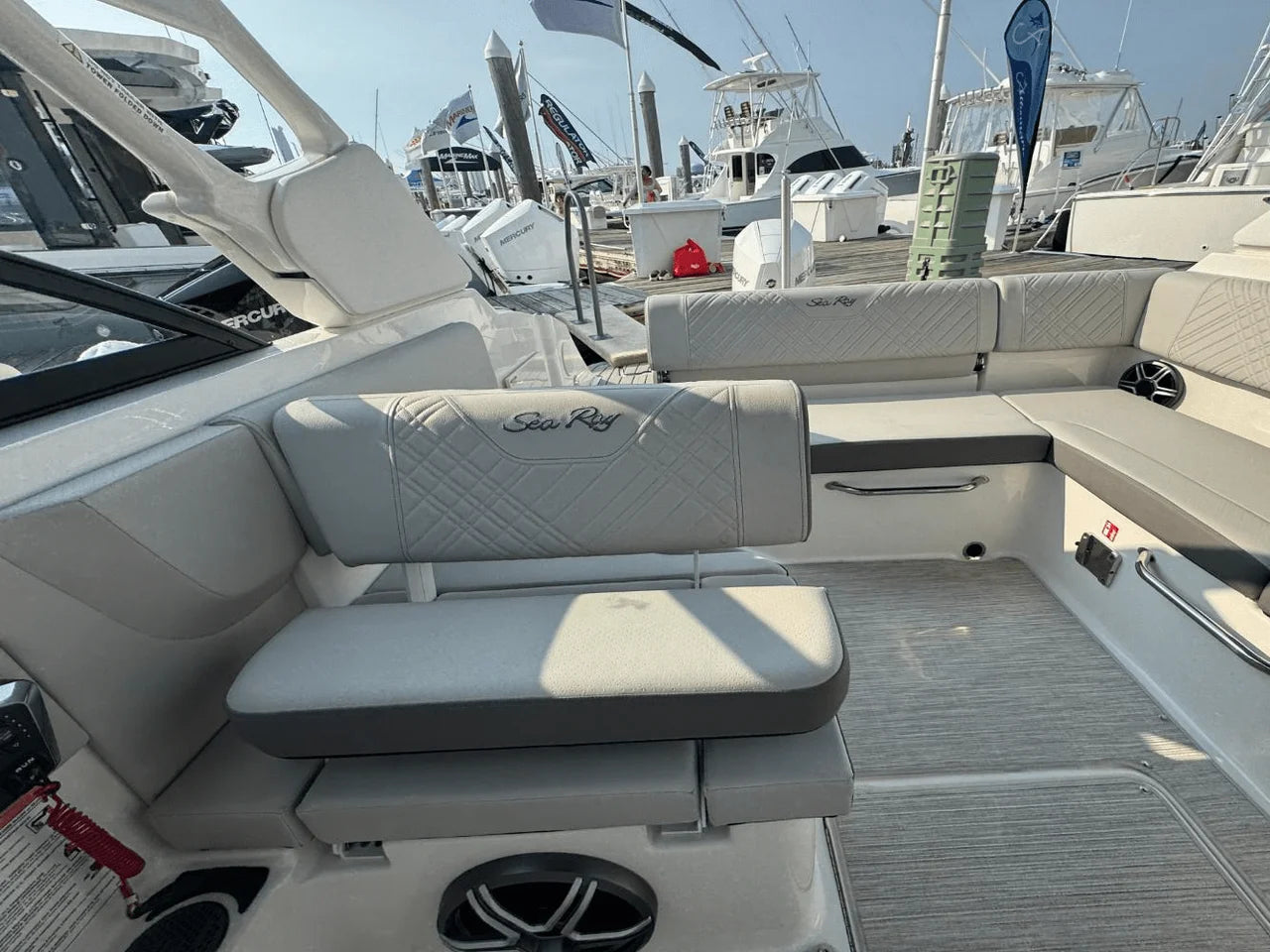 2026 Sea Ray SDX 230 Outboard 23.0 feet, Somers Point, New Jersey #17