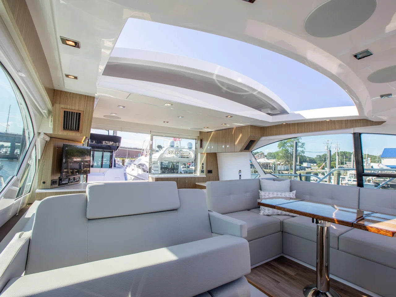 2024 Cruisers Yachts 50 Cantius 50.0 feet, Brick Township, New Jersey #35