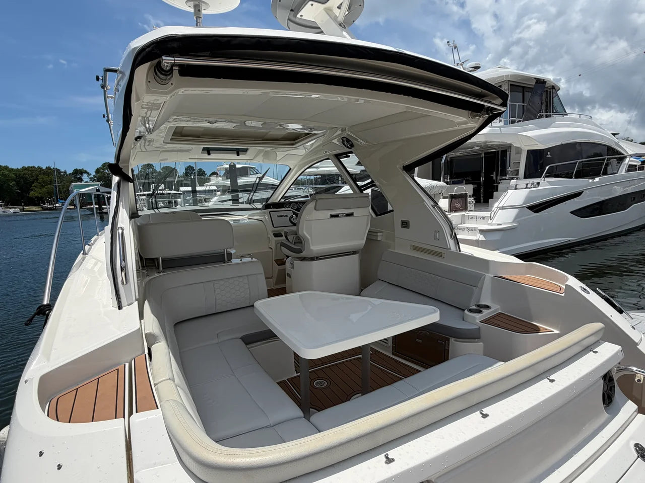 2019 Sea Ray Sundancer 350 Coupe 35.0 feet, Pensacola, Florida #7