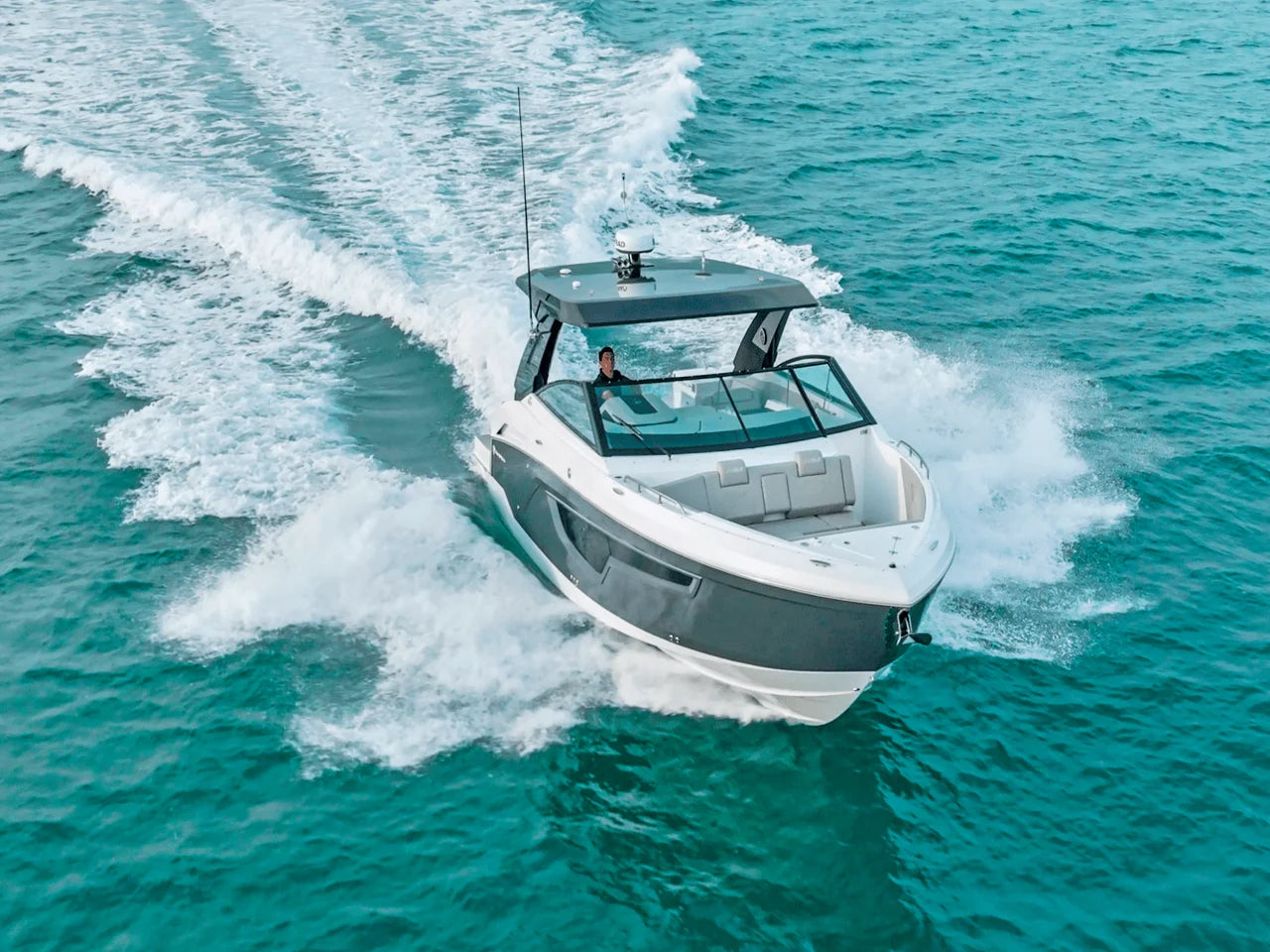 2026 Cruisers Yachts 34 GLS Outboard 35.0 feet, Inuvik, Northwest Territories #53