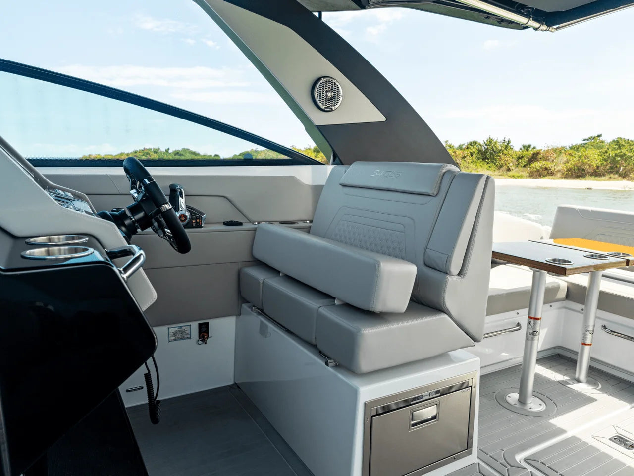 2026 Cruisers Yachts 34 GLS Outboard 35.0 feet, Inuvik, Northwest Territories #65