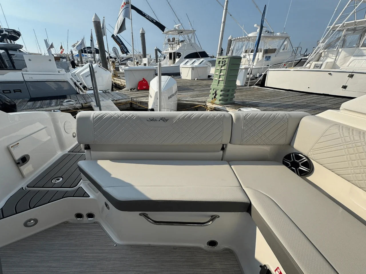 2026 Sea Ray SDX 230 Outboard 23.0 feet, Somers Point, New Jersey #10