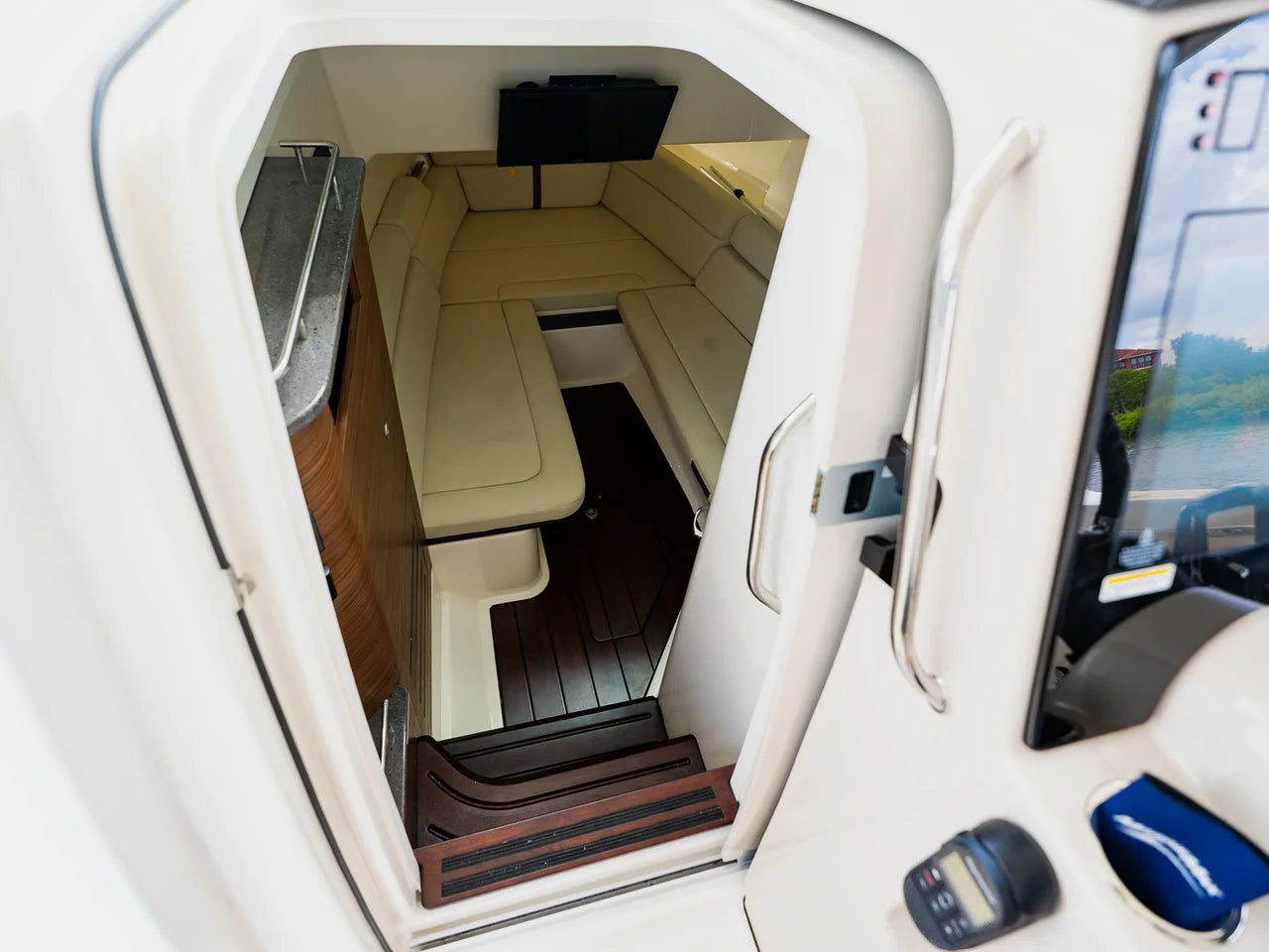 2023 Boston Whaler 350 Realm 35.0 feet, Clearwater, Florida #107