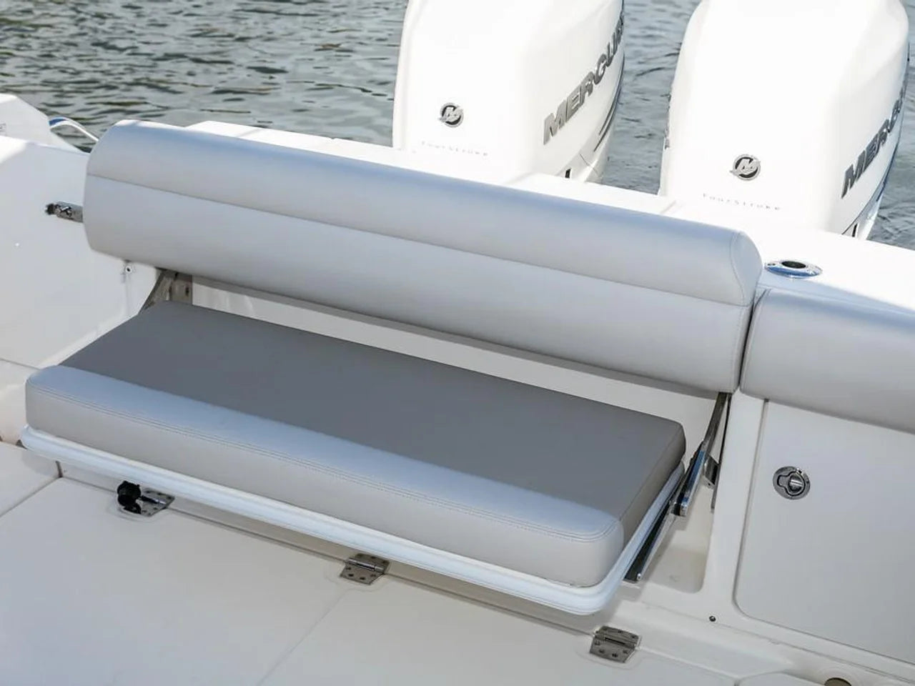 2027 Boston Whaler 330 Outrage 33.0 feet, Ocean View, NJ #20