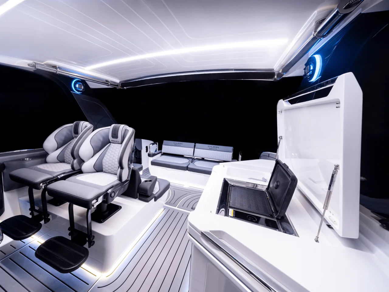 2026 Galeon 335 GTO 33.0 feet, Inuvik, Northwest Territories #14