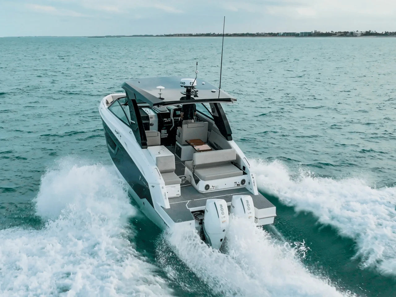 2026 Cruisers Yachts 34 GLS Outboard 35.0 feet, Inuvik, Northwest Territories #57