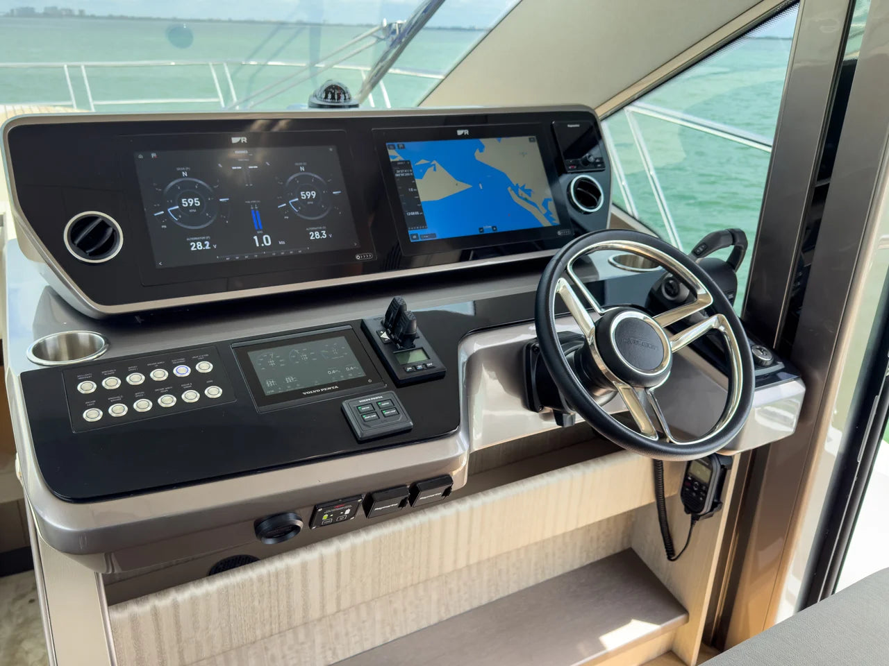 2027 Galeon 520FLY 52.0 feet, Dania Beach, Florida #19