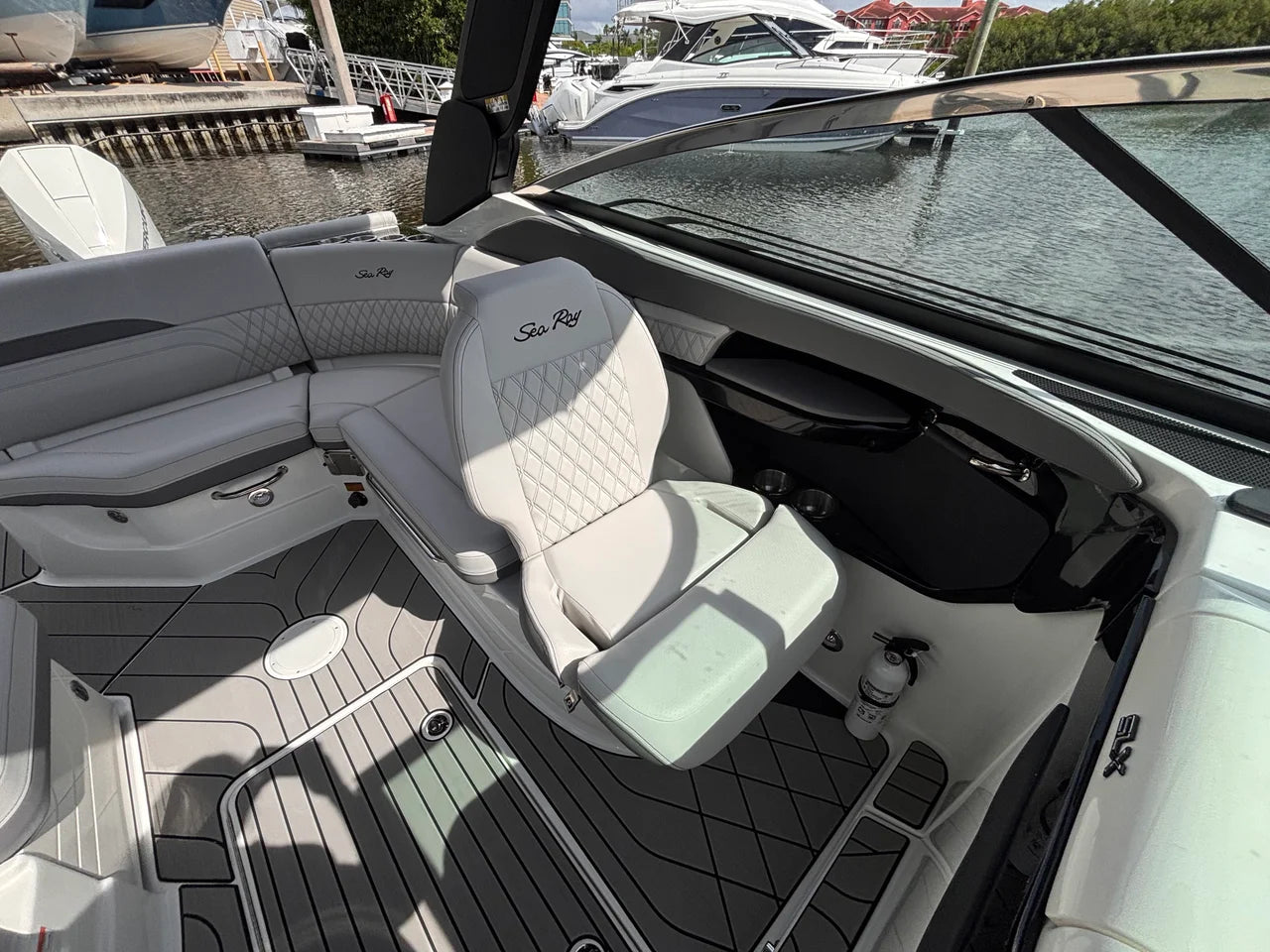 2027 Sea Ray SLX 260 Outboard 26.0 feet, Clearwater, Florida #16
