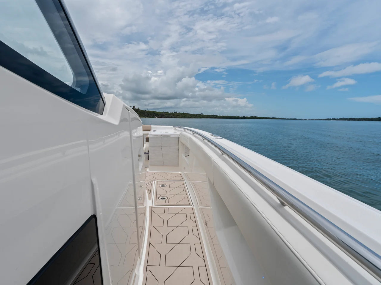 2027 Ducari 37 XIV 37.0 feet, Dania Beach, Florida #54