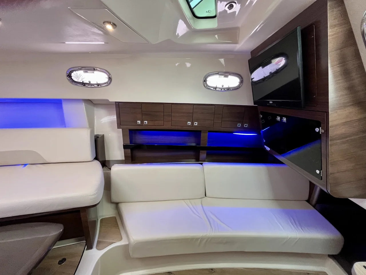 2019 Boston Whaler 345 CONQUEST 35.0 feet, Venice, Florida #29