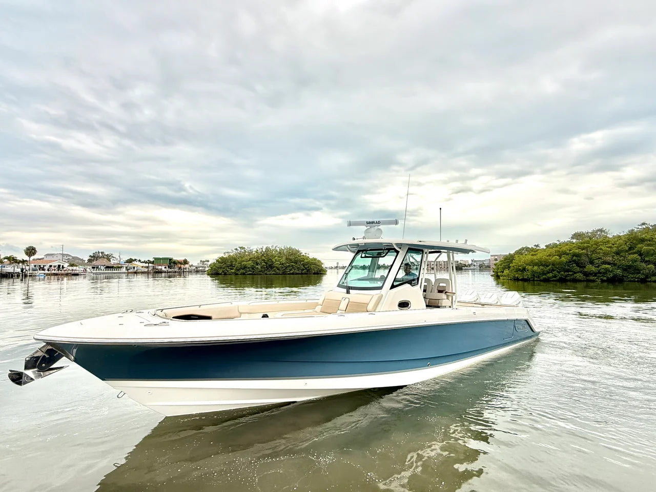 2026 Boston Whaler 360 Outrage 36.0 feet, St Petersburg, FL #4