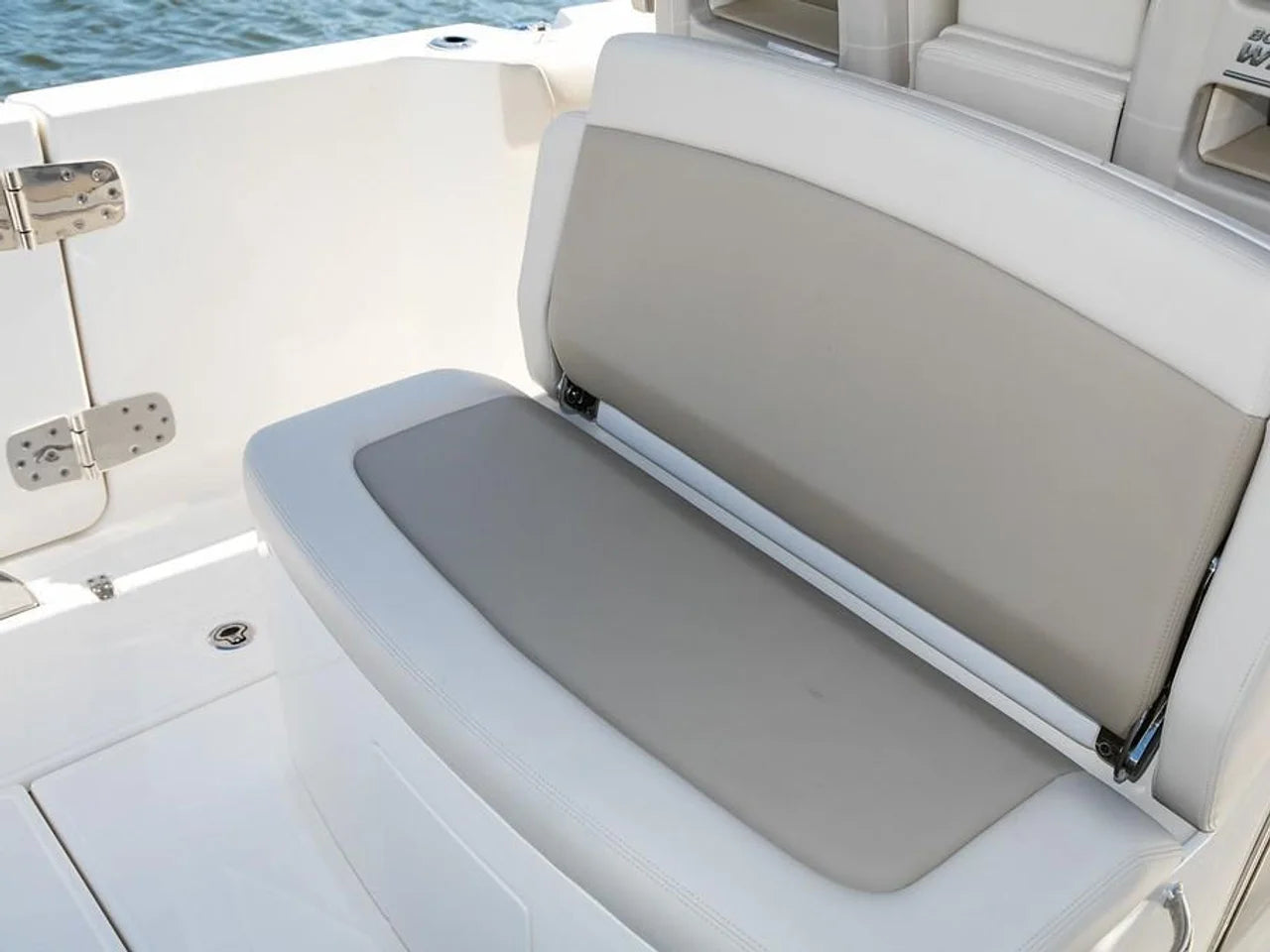 2027 Boston Whaler 330 Outrage 33.0 feet, Ocean View, NJ #17