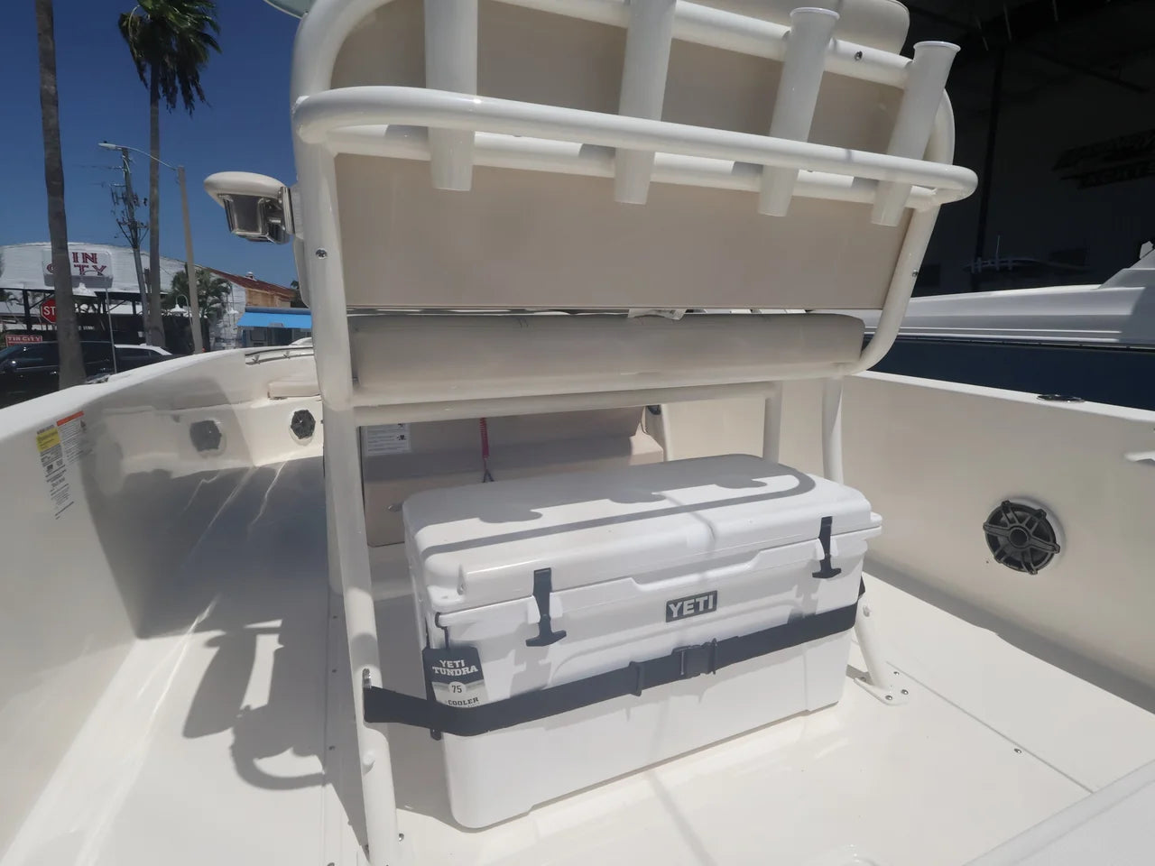 2027 Boston Whaler 250 Dauntless 25.0 feet, Naples, Florida #11