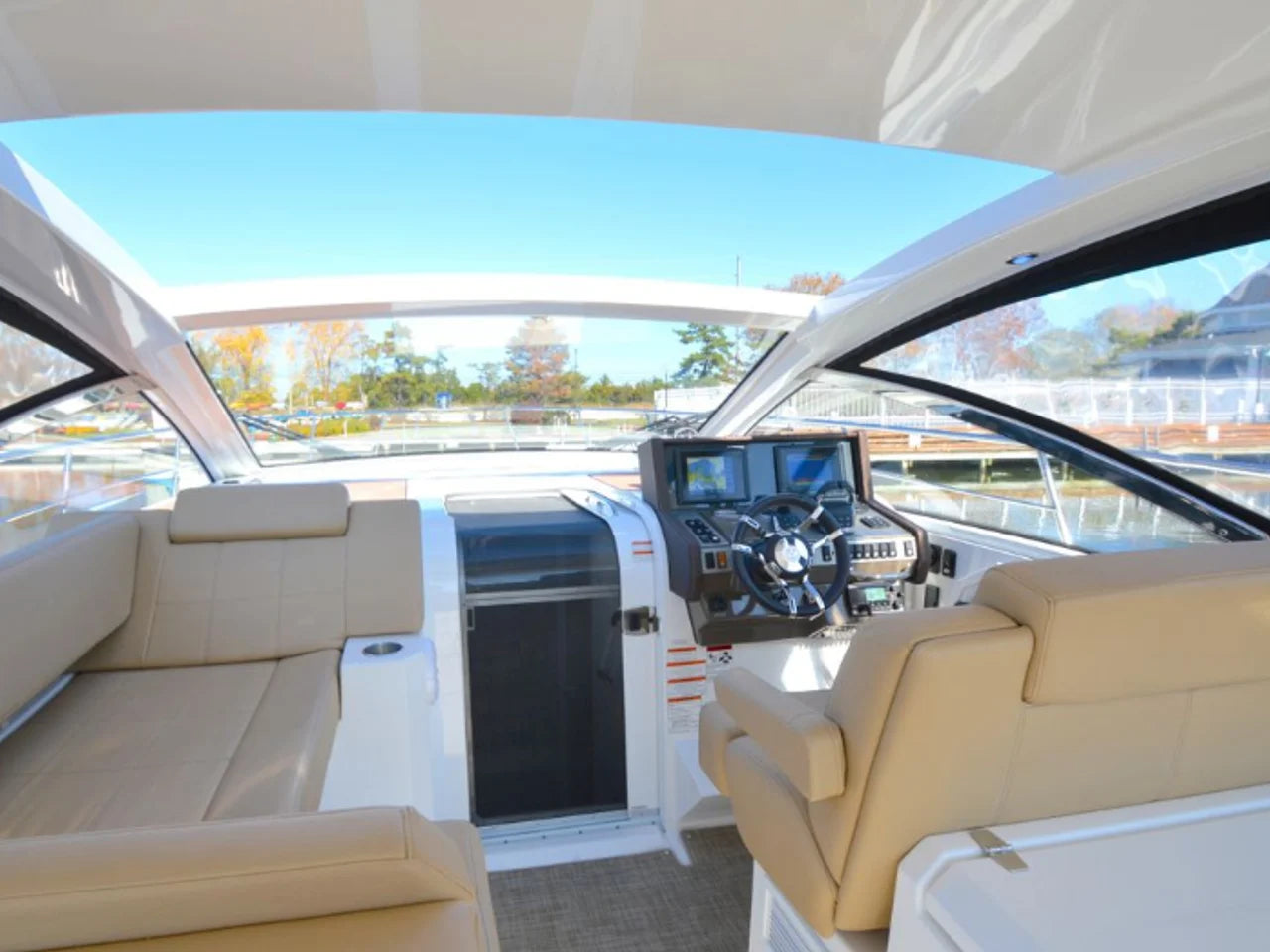 2016 Cruisers Yachts 390 EXPRESS COUPE 39.0 feet, Stuart, FL #13