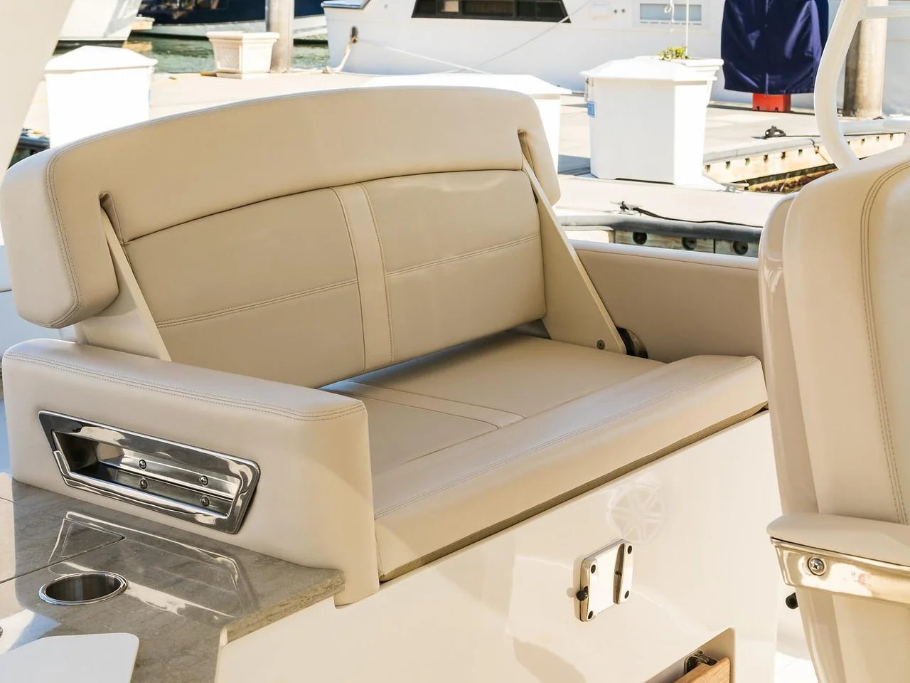 2027 Boston Whaler 350 Realm 35.0 feet, Quincy, MA #21