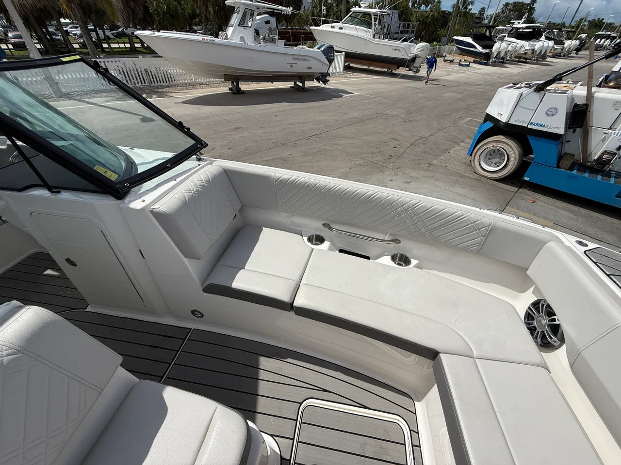 2025 Sea Ray SDX 270 Outboard 27.0 feet, Sarasota, FL #18