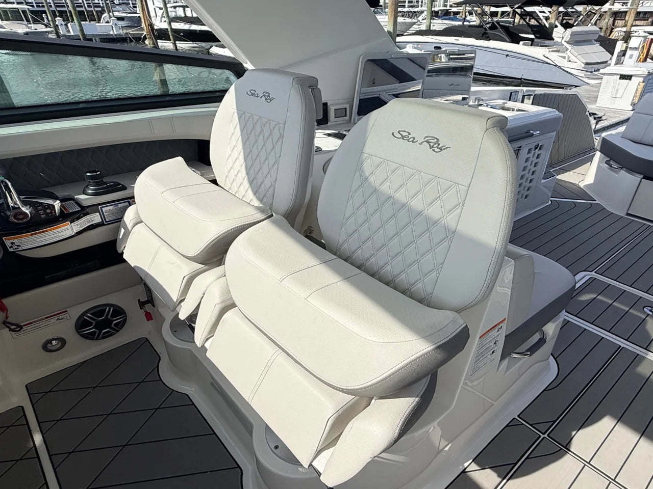 2026 Sea Ray SLX 400 Outboard 40.0 feet, Somers Point, New Jersey #16