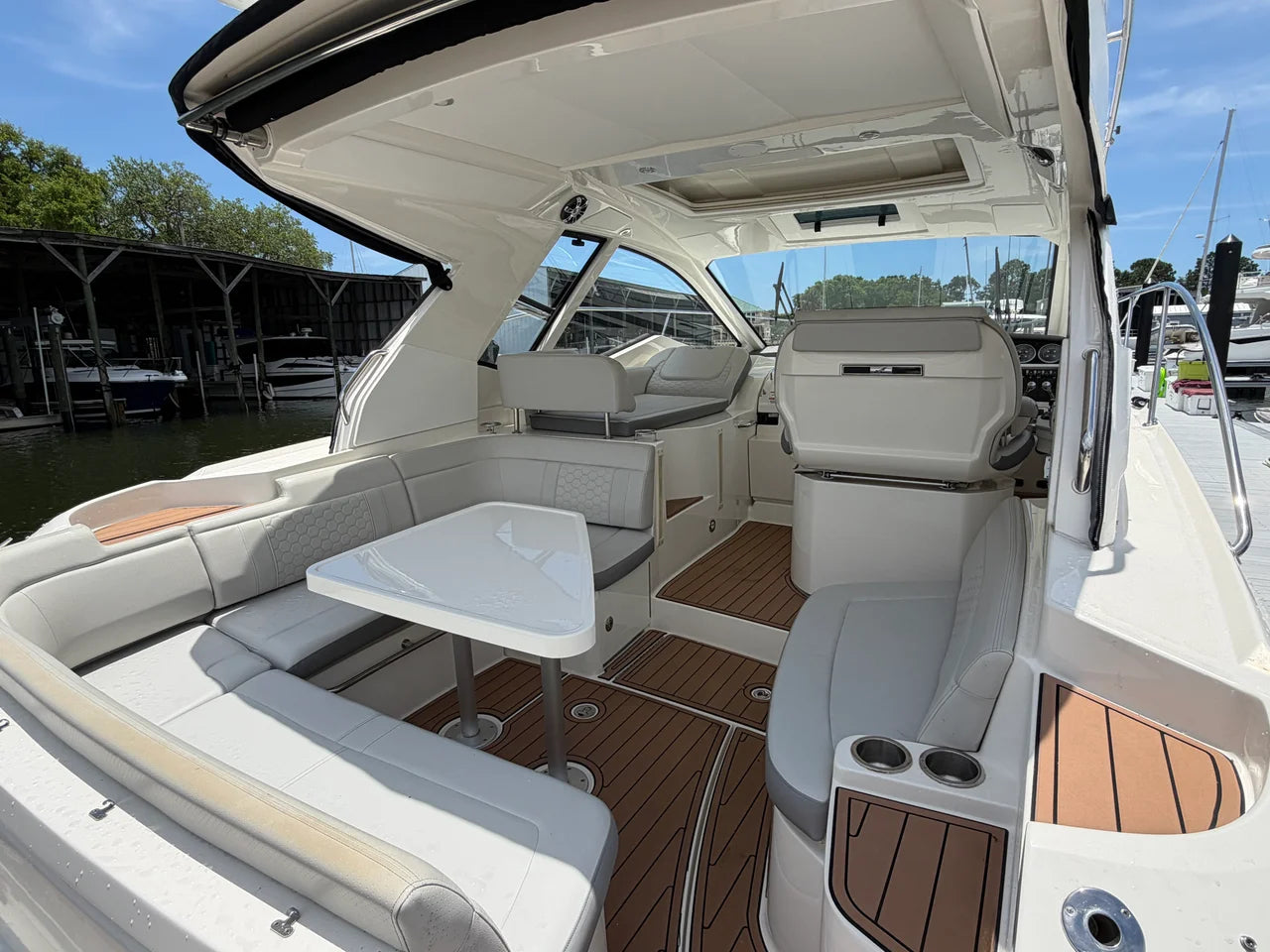 2019 Sea Ray Sundancer 350 Coupe 35.0 feet, Pensacola, Florida #26