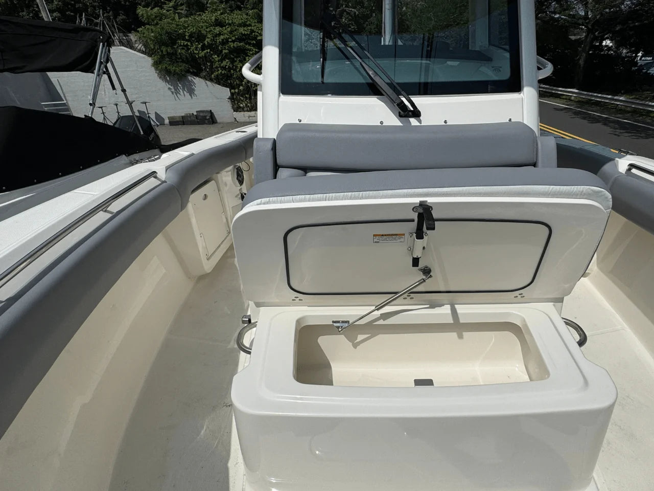2026 Boston Whaler 250 Outrage 25.0 feet, Huntington, NY #29