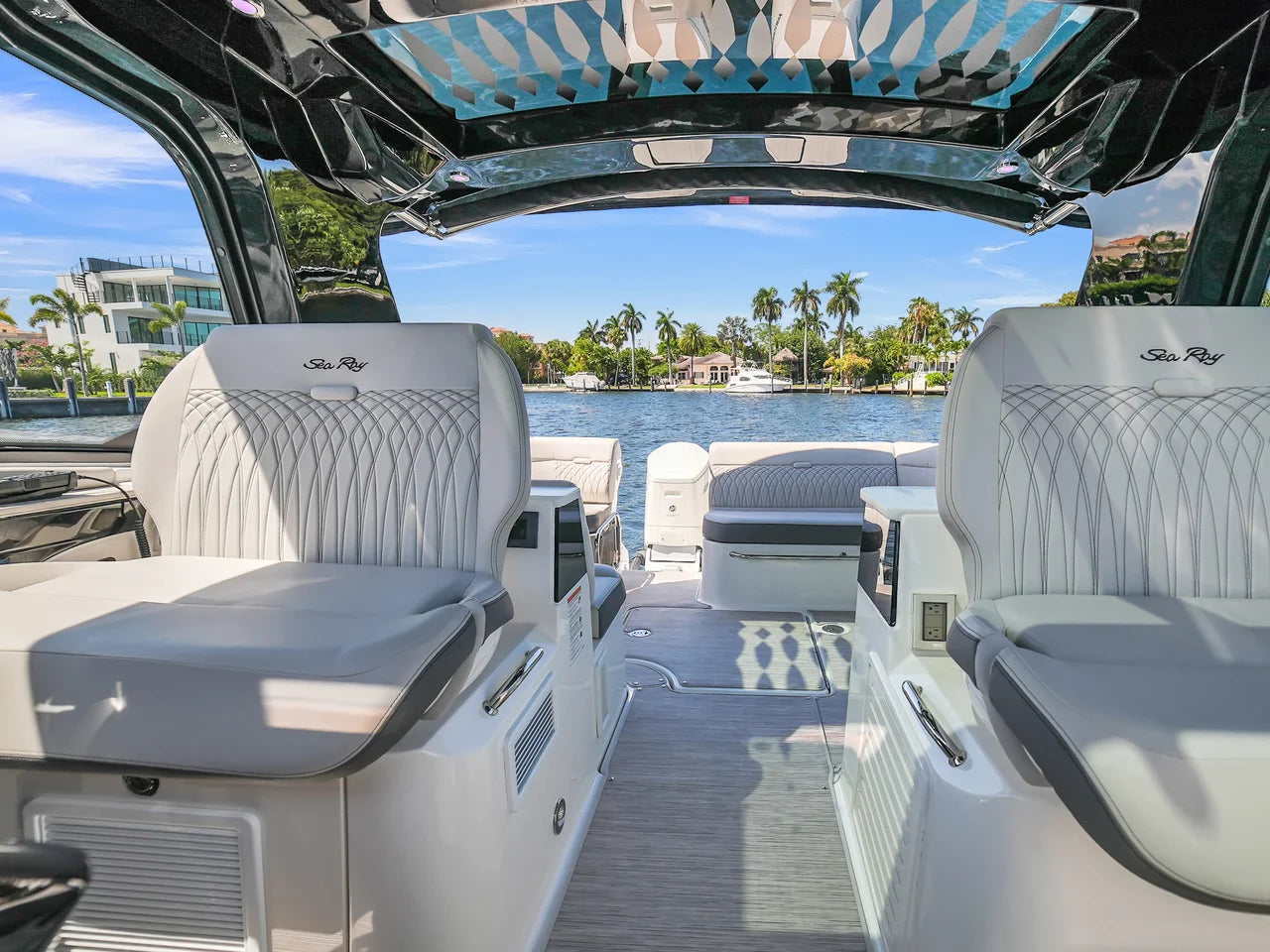 2026 Sea Ray Sundancer 370 Outboard 37.0 feet, Pompano Beach, Florida #23