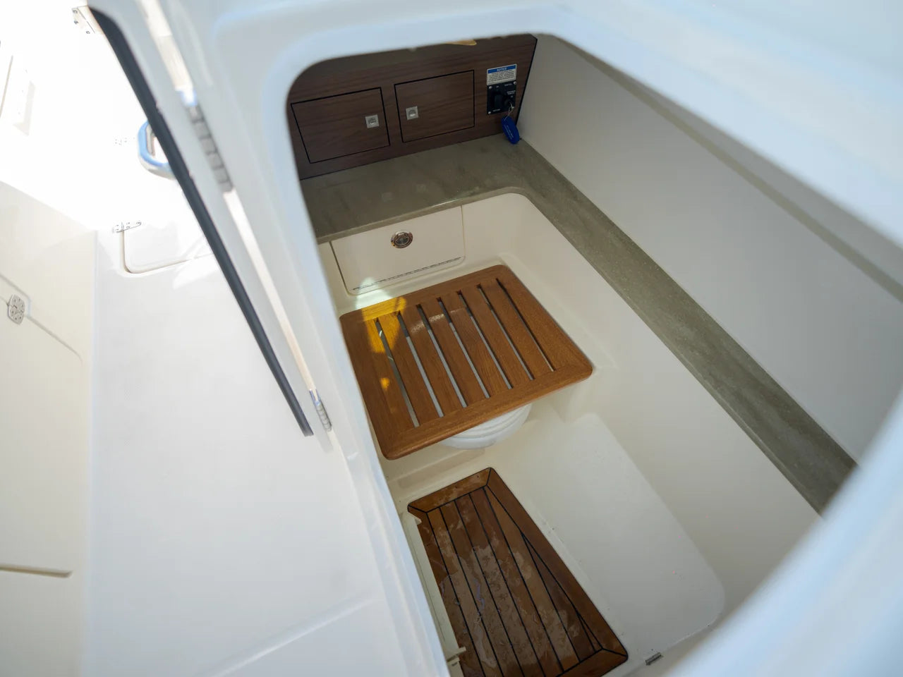 2025 Boston Whaler VANTAGE 320 33.0 feet, Panama City, FL #11