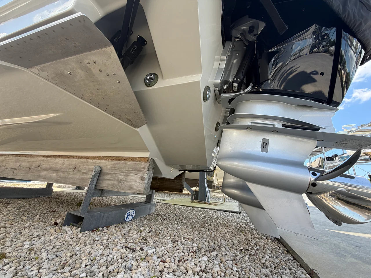 2025 Boston Whaler 350 REALM 35.0 feet, Fort Myers, FL #17