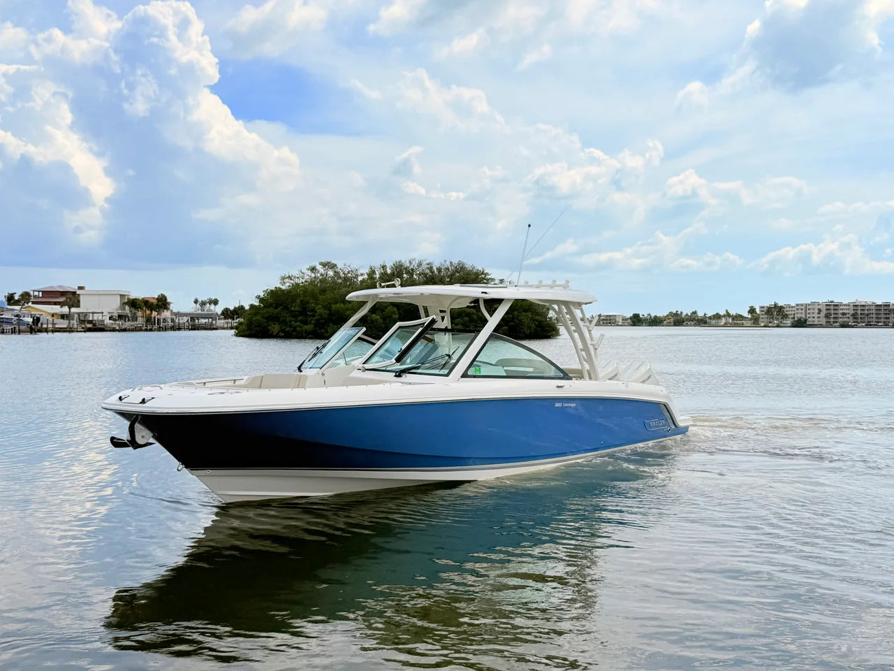 2024 Boston Whaler 320 Vantage 32.0 feet, St Petersburg, FL #6