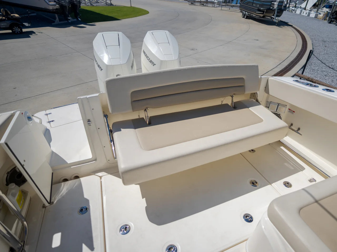 2025 Boston Whaler VANTAGE 320 33.0 feet, Panama City, FL #26