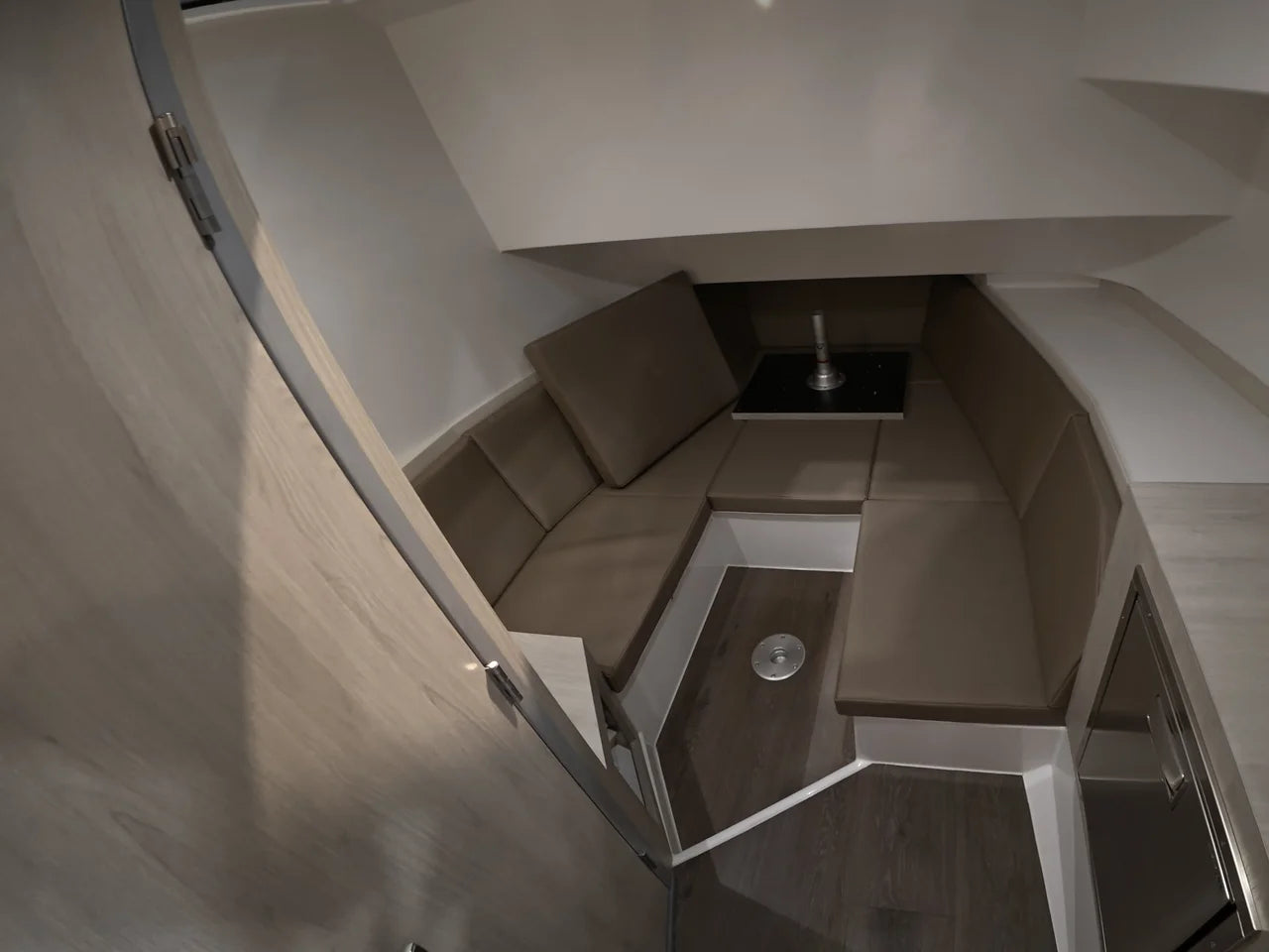 2026 Cruisers Yachts 38 VTR EC 38.0 feet, Somers Point, New Jersey #31