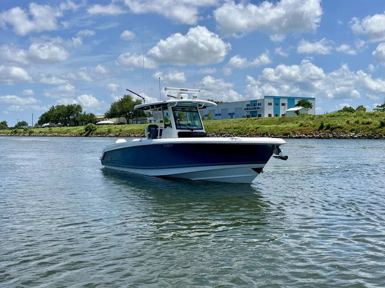 2023 Boston Whaler 330 OUTRAGE 33.0 feet, Venice, Florida #6