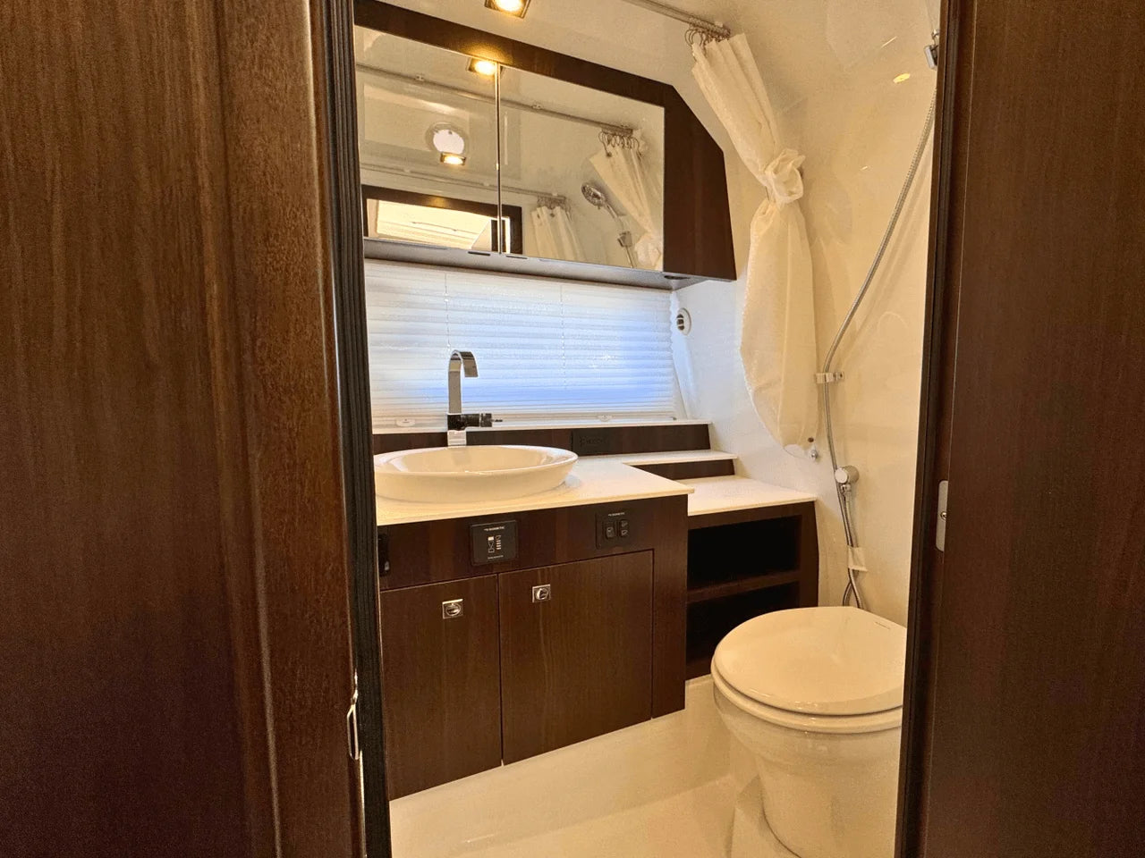 2025 Cruisers Yachts 42 GLS Outboard 42.0 feet, Pensacola, Florida #25