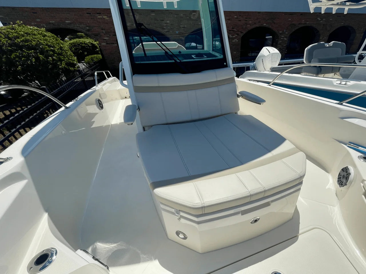 2025 Boston Whaler 280 Dauntless 28.0 feet, Quincy, MA #18