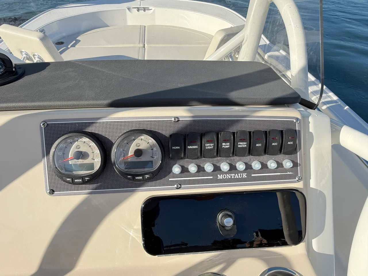 2027 Boston Whaler 210 Montauk 21.0 feet, Wrightsville Beach, North Carolina #16