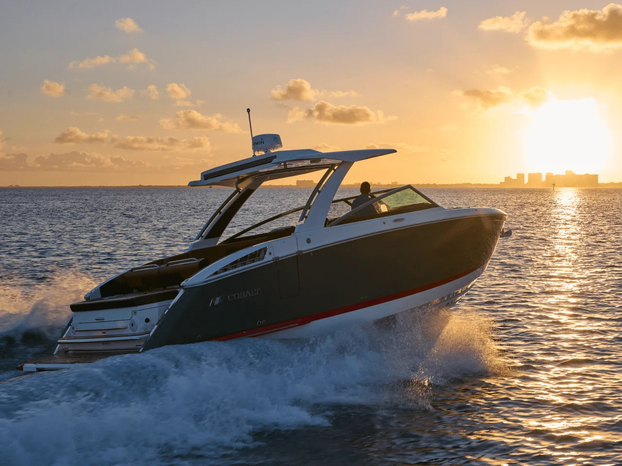 2026 Cobalt R33 Surf 33.0 feet, Inuvik, Northwest Territories #14