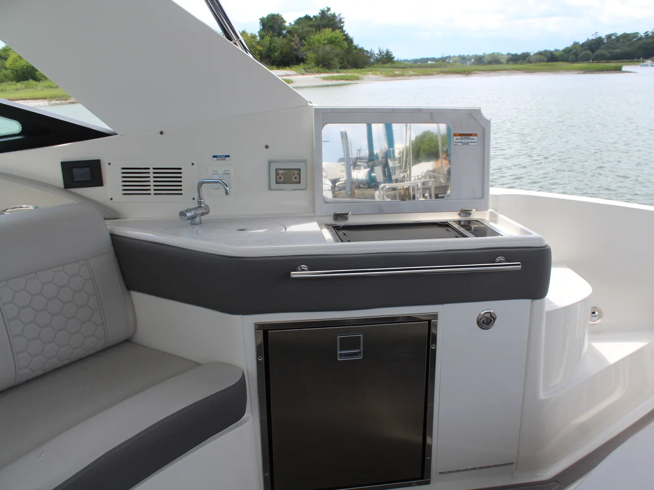 2023 Sea Ray 320 SUNDANCER 32.0 feet, Carolina Beach, NC #15
