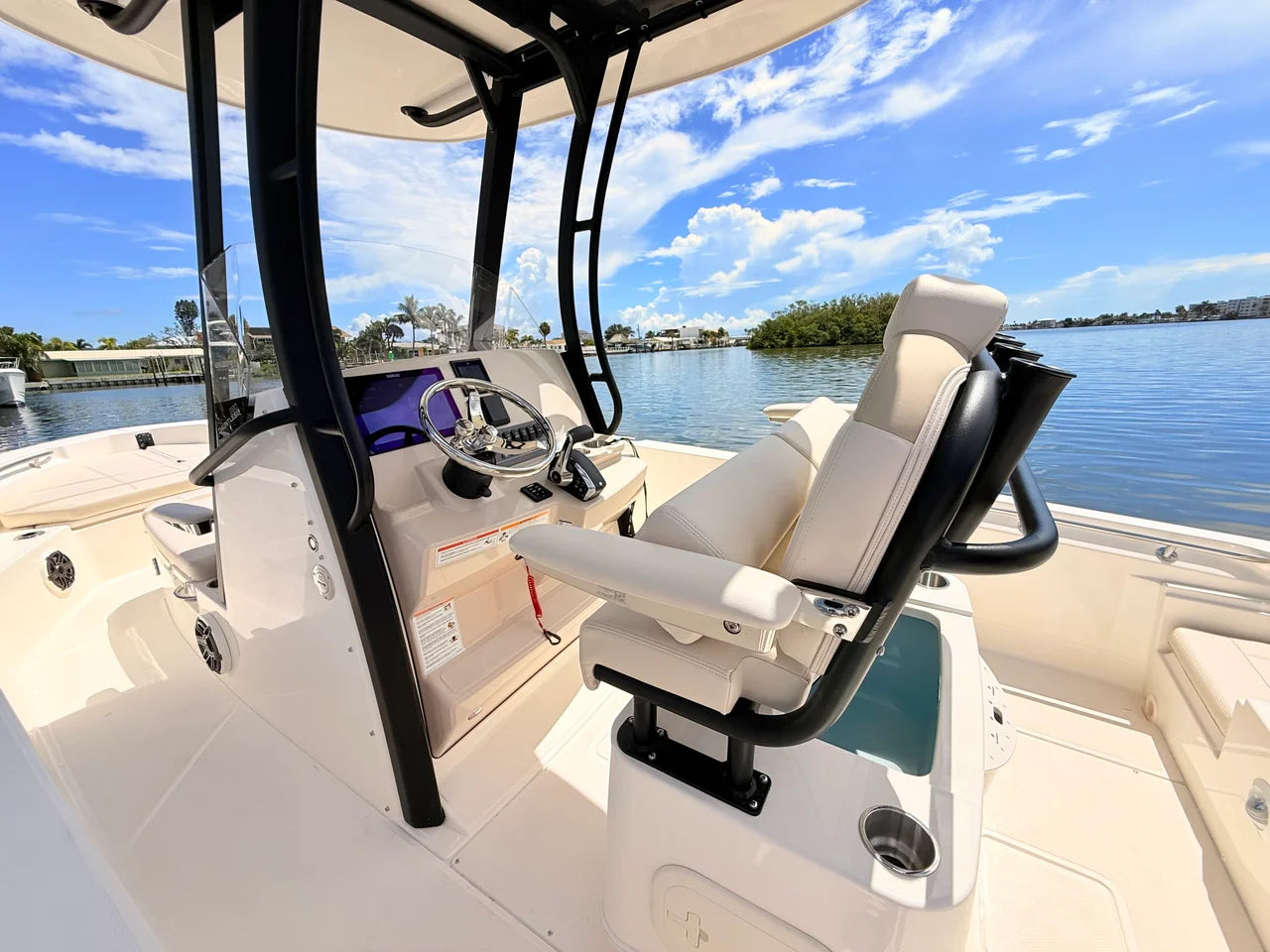 2027 Boston Whaler 220 Dauntless 22.0 feet, St Petersburg, FL #26