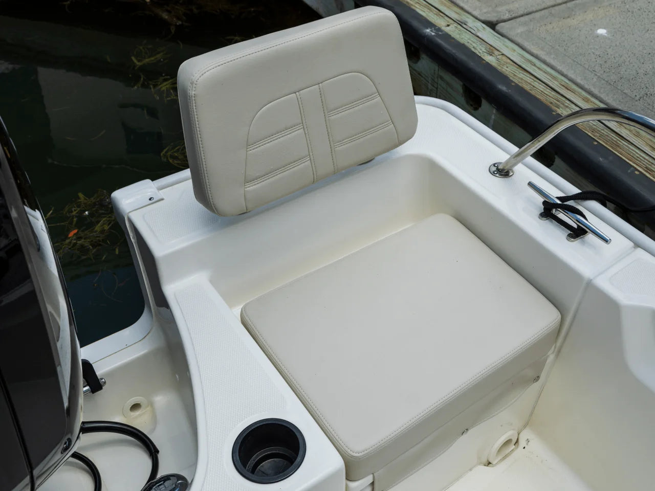 2027 Boston Whaler 190 Montauk 19.0 feet, Pensacola, Florida #32