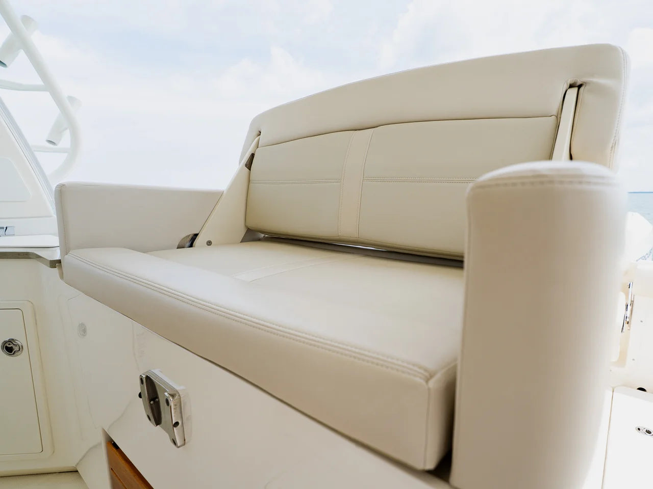 2023 Boston Whaler 350 Realm 35.0 feet, Clearwater, Florida #102