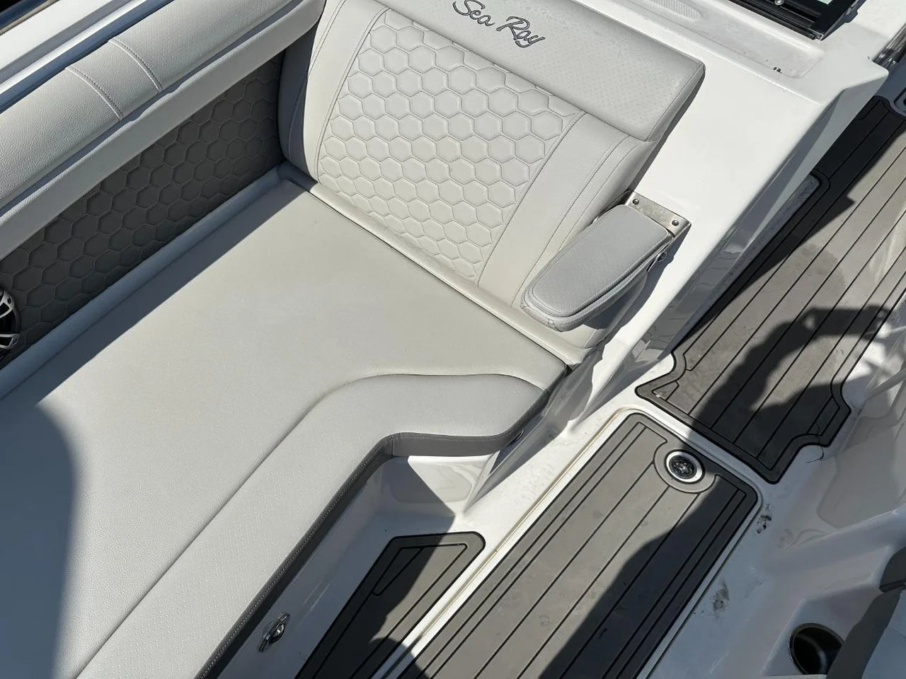 2023 Sea Ray SDX 290 Outboard 29.0 feet, Somers Point, New Jersey #53