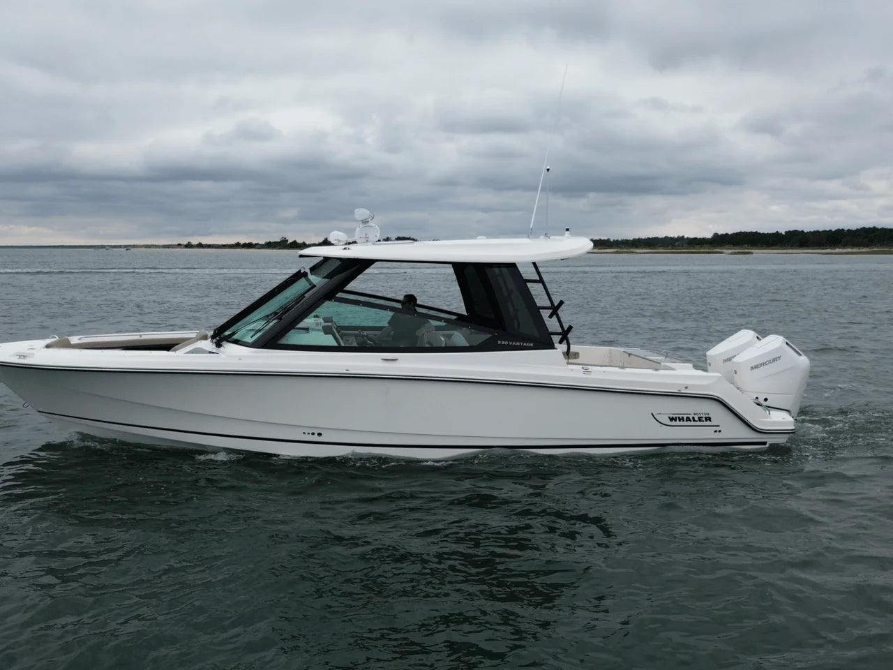2026 Boston Whaler 330 Vantage 33.0 feet, Charleston, SC #7