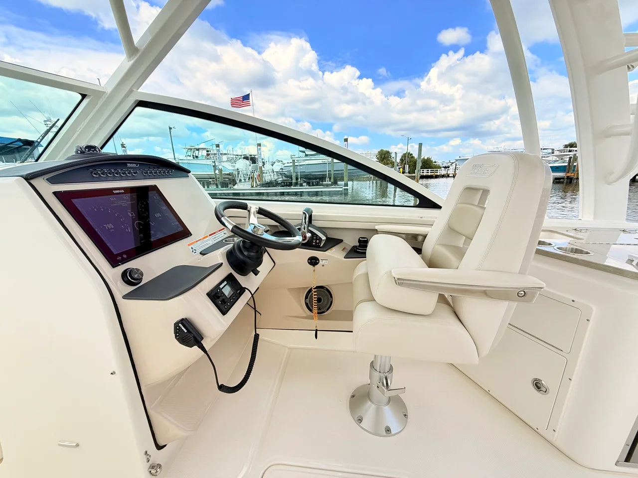 2024 Boston Whaler 320 Vantage 32.0 feet, St Petersburg, FL #45