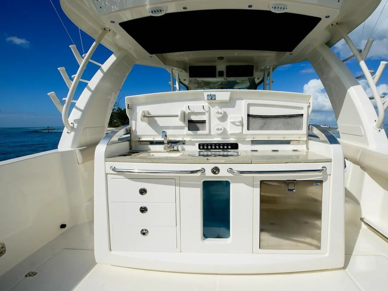 2026 Boston Whaler 420 Outrage 42.0 feet, Inuvik, Northwest Territories #13