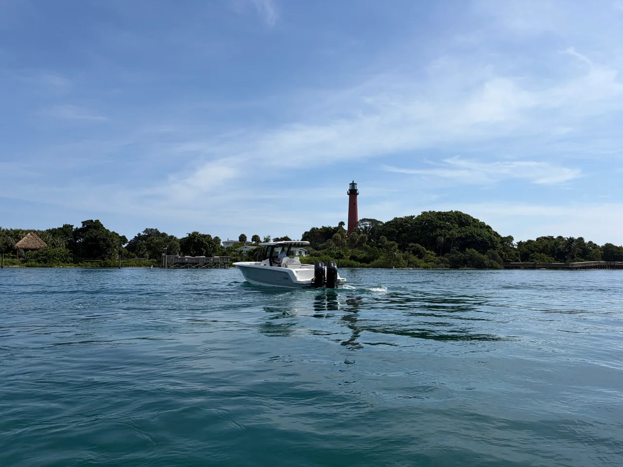 2026 Boston Whaler 330 Outrage 33.0 feet, Jupiter, Florida #9