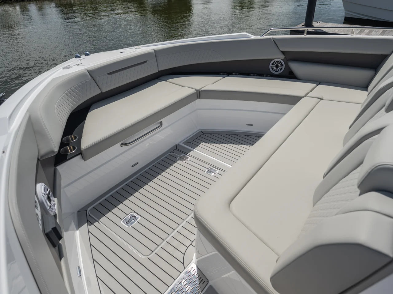 2026 Cruisers Yachts 50GLS OB 50.0 feet, Grasonville, MD #59