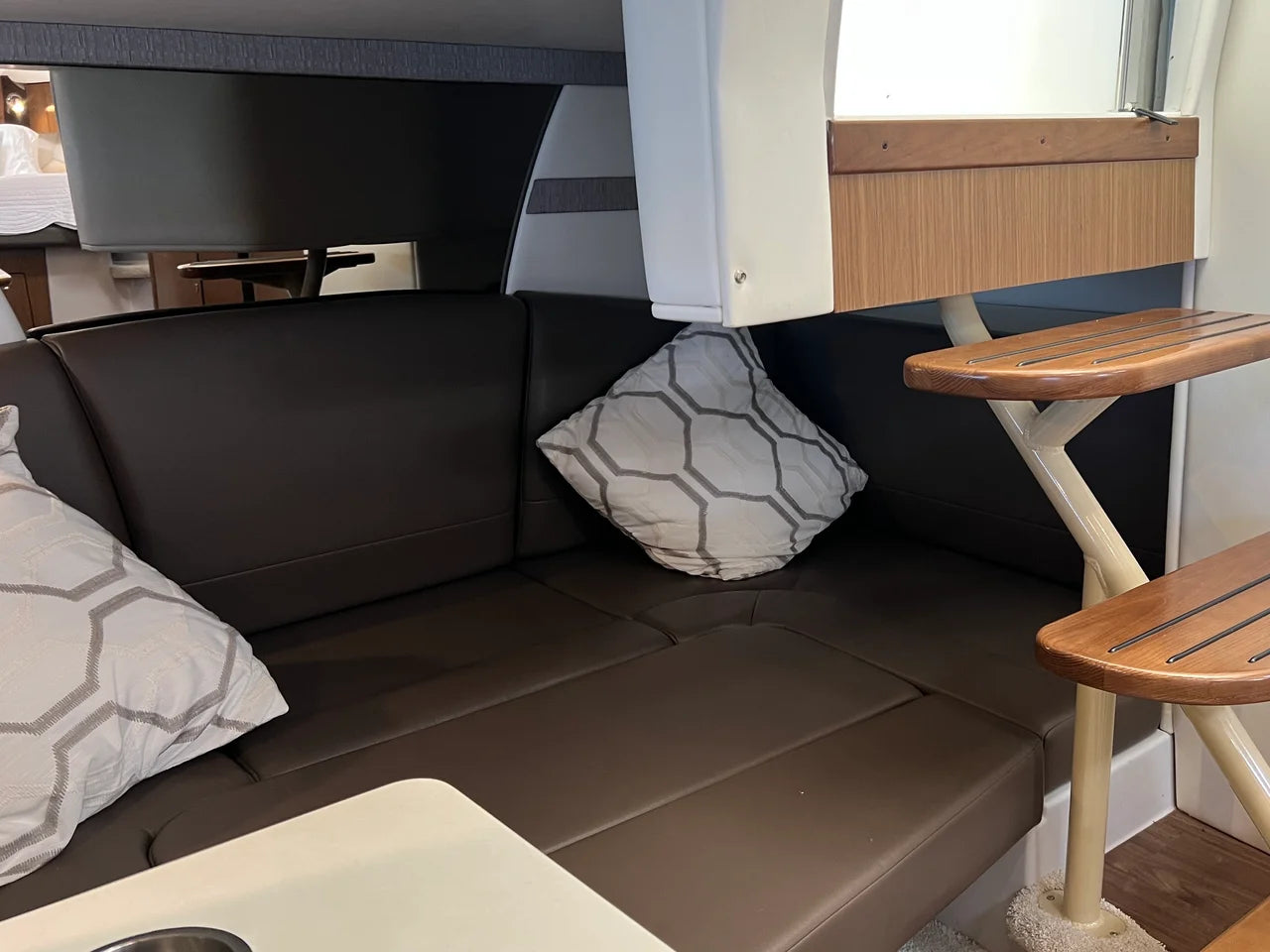 2018 Cruisers Yachts 35 EXPRESS 35.0 feet, Lewisville, TX #37